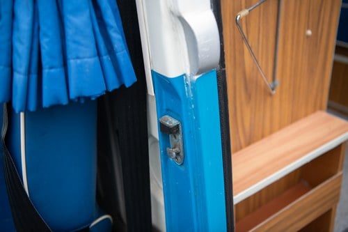 1972 Volkswagen Type 2 Bay Window High-Top Camper Conversion In vendita (immagine 78 di 213)