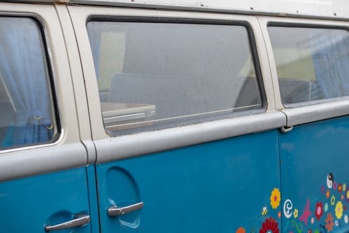 1972 Volkswagen Type 2 Bay Window High-Top Camper Conversion In vendita (immagine 116 di 213)