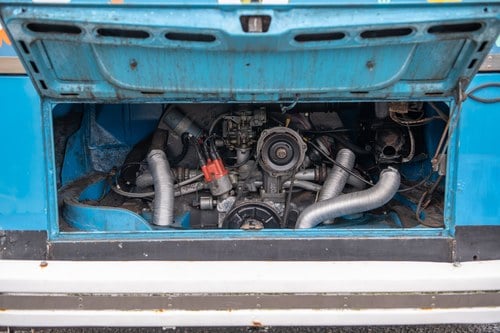 1972 Volkswagen Type 2 Bay Window High-Top Camper Conversion In vendita (immagine 163 di 213)