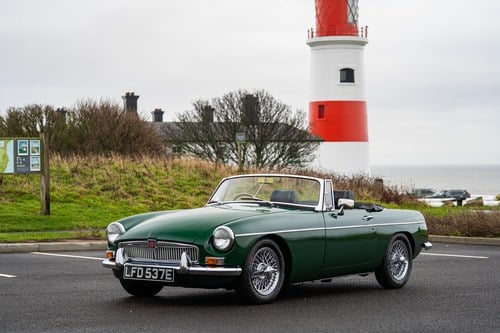 1967 MG MGB Roadster till salu (bild 3 av 108)