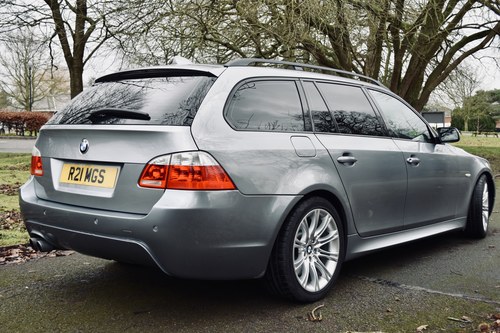 2006 BMW 5 Series 4.8 550i V8 M Sport Touring till salu (bild 6 av 90)