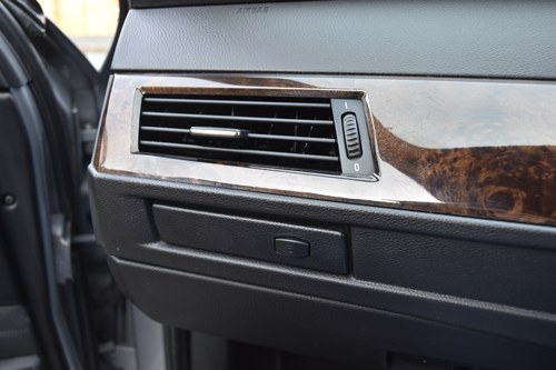 2006 BMW 5 Series 4.8 550i V8 M Sport Touring till salu (bild 55 av 90)