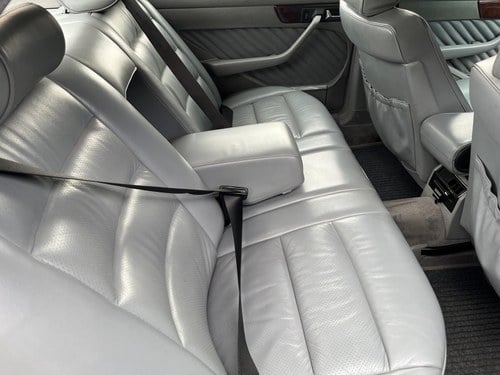 1989 Mercedes-Benz W126 300SE For Sale (picture 6 of 83)