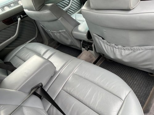 1989 Mercedes-Benz W126 300SE For Sale (picture 57 of 83)