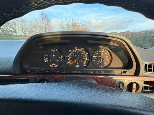 1989 Mercedes-Benz W126 300SE For Sale (picture 68 of 83)