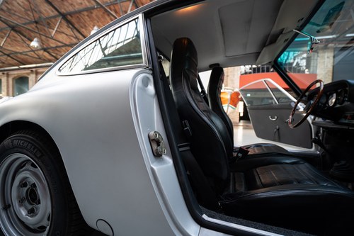 1983 Porsche 911 Carrera 3.2 Backdate Coupé zum Verkauf (Bild 45 von 137)