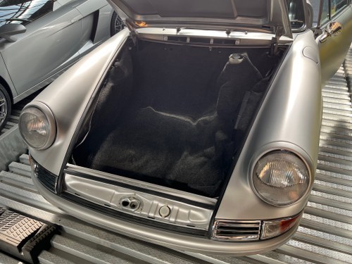 1983 Porsche 911 Carrera 3.2 Backdate Coupé zum Verkauf (Bild 61 von 137)