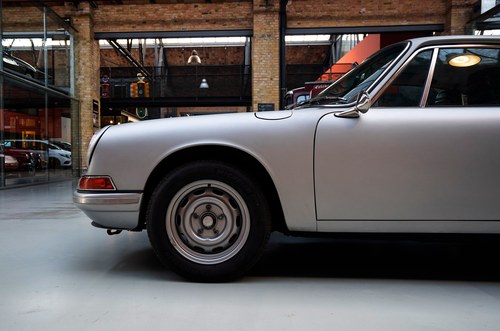 1983 Porsche 911 Carrera 3.2 Backdate Coupé zum Verkauf (Bild 67 von 137)