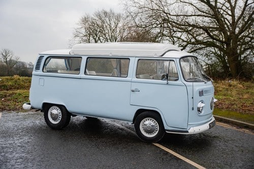 1972 Volkswagen Type 2 Bay Window Microbus Camper Conversion by Dormobile à vendre (picture 3 of 158)