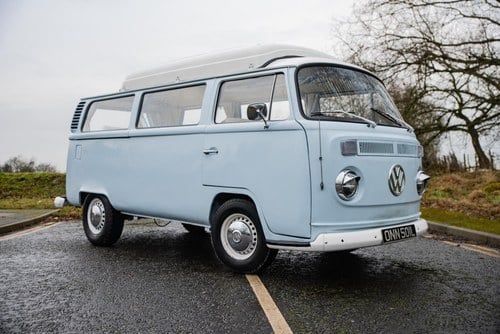 1972 Volkswagen Type 2 Bay Window Microbus Camper Conversion by Dormobile à vendre (picture 4 of 158)