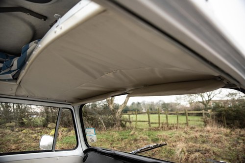 1972 Volkswagen Type 2 Bay Window Microbus Camper Conversion by Dormobile à vendre (picture 36 of 158)