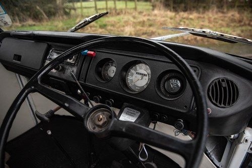 1972 Volkswagen Type 2 Bay Window Microbus Camper Conversion by Dormobile à vendre (picture 39 of 158)