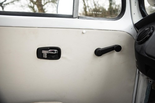 1972 Volkswagen Type 2 Bay Window Microbus Camper Conversion by Dormobile à vendre (picture 47 of 158)