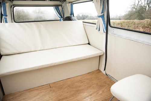 1972 Volkswagen Type 2 Bay Window Microbus Camper Conversion by Dormobile à vendre (picture 67 of 158)