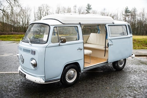 1972 Volkswagen Type 2 Bay Window Microbus Camper Conversion by Dormobile à vendre (picture 23 of 158)