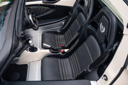 2015 Lotus Elise Te koop (foto 89 van 168)