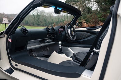 2015 Lotus Elise Te koop (foto 91 van 168)