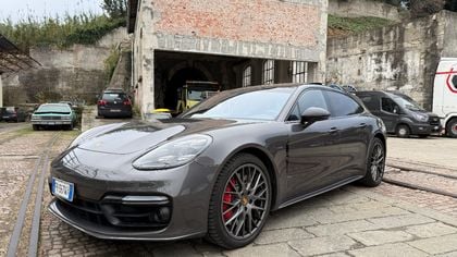 Porsche Panamera Turbo S
