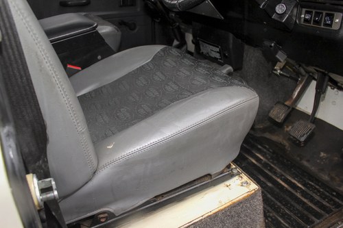 1987 Land Rover Defender 90 Pick Up 3.5L V8 Te koop (foto 29 van 118)