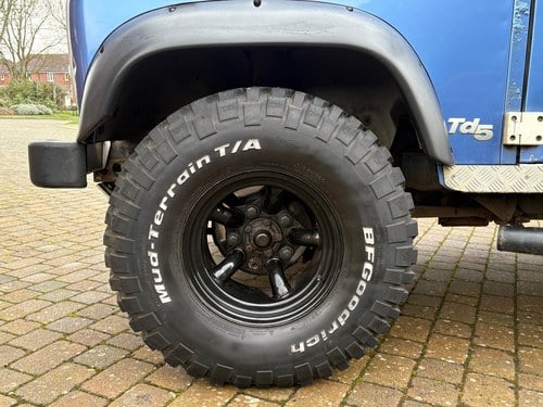 2002 Land Rover Defender 90 2.5L TD5 County Hard Top In vendita (immagine 24 di 424)