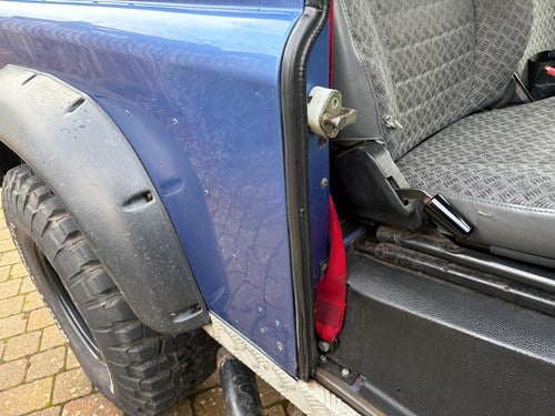 2002 Land Rover Defender 90 2.5L TD5 County Hard Top In vendita (immagine 54 di 424)