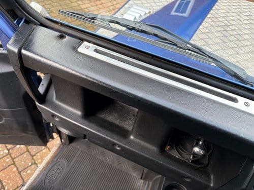 2002 Land Rover Defender 90 2.5L TD5 County Hard Top In vendita (immagine 60 di 424)