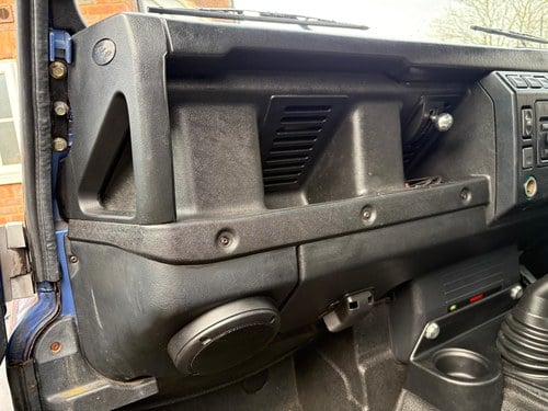 2002 Land Rover Defender 90 2.5L TD5 County Hard Top In vendita (immagine 64 di 424)