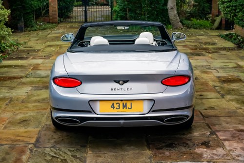 Imagem 2 de 2019 Bentley Continental GTC W12