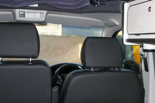 2015 Volkswagen Transporter T28 Highline 102TDI Camper Conversion zum Verkauf (Bild 94 von 142)