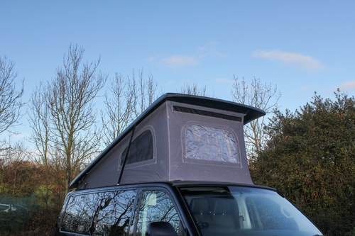 2015 Volkswagen Transporter T28 Highline 102TDI Camper Conversion zum Verkauf (Bild 111 von 142)