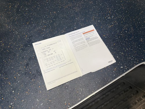 2015 Volkswagen Transporter T28 Highline 102TDI Camper Conversion zum Verkauf (Bild 133 von 142)