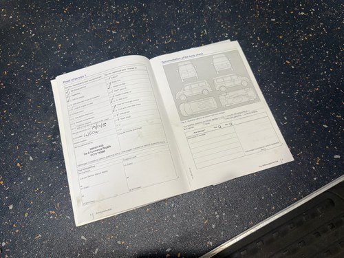 2015 Volkswagen Transporter T28 Highline 102TDI Camper Conversion zum Verkauf (Bild 134 von 142)