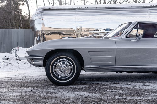 1963 Chevrolet Corvette 'Split Window' Stingray In vendita (immagine 56 di 62)