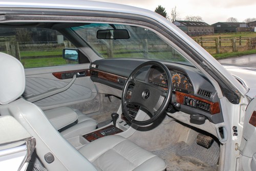 1991 Mercedes-Benz W126 500SEC till salu (bild 40 av 156)