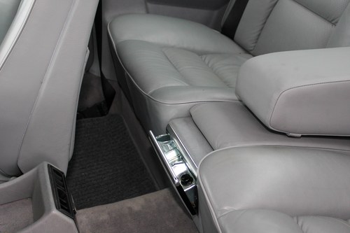 1991 Mercedes-Benz W126 500SEC till salu (bild 56 av 156)