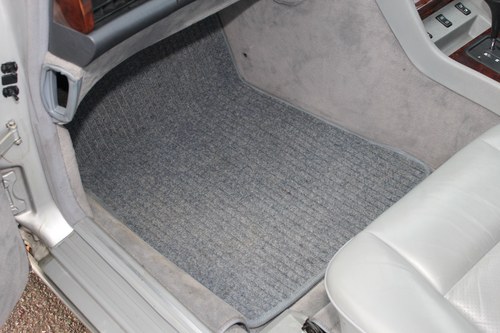 1991 Mercedes-Benz W126 500SEC till salu (bild 68 av 156)