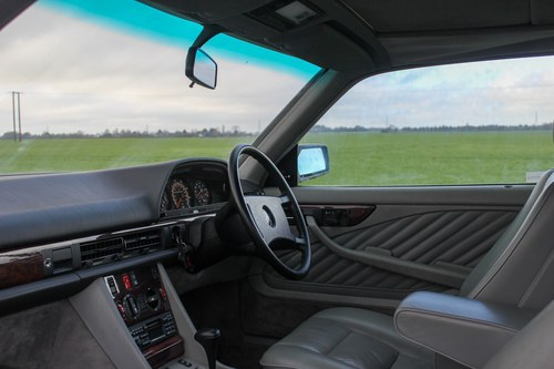 1991 Mercedes-Benz W126 500SEC till salu (bild 80 av 156)