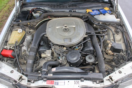 1991 Mercedes-Benz W126 500SEC till salu (bild 118 av 156)