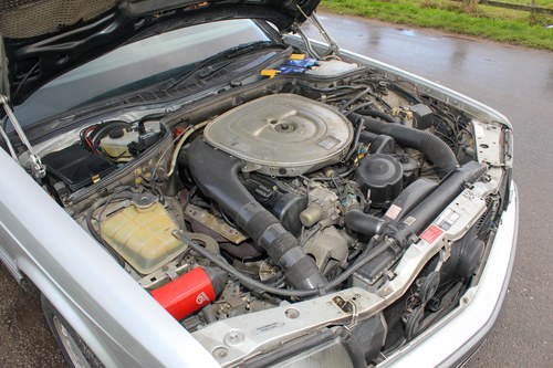 1991 Mercedes-Benz W126 500SEC till salu (bild 119 av 156)