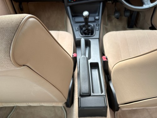 1990 BMW E30 320i 4dr Manual In vendita (immagine 85 di 440)