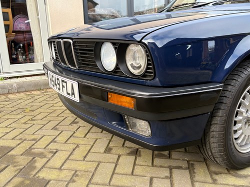 1990 BMW E30 320i 4dr Manual In vendita (immagine 175 di 440)