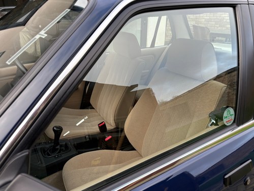 1990 BMW E30 320i 4dr Manual In vendita (immagine 184 di 440)