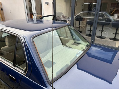 1990 BMW E30 320i 4dr Manual In vendita (immagine 195 di 440)