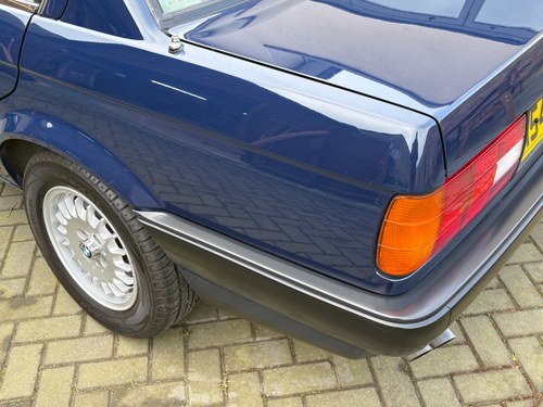 1990 BMW E30 320i 4dr Manual In vendita (immagine 196 di 440)
