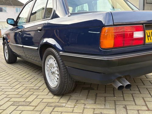 1990 BMW E30 320i 4dr Manual In vendita (immagine 197 di 440)