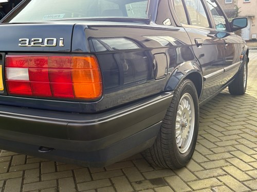 1990 BMW E30 320i 4dr Manual In vendita (immagine 218 di 440)