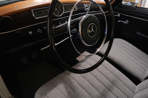 1959 Mercedes-Benz W120 'Ponton' 190 à vendre (picture 9 of 32)