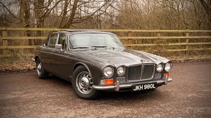 Jaguar XJ XJ12