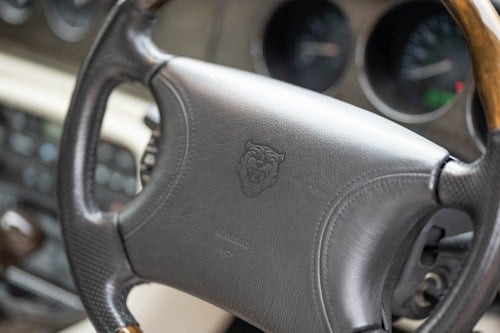 2000 Jaguar XK8 Coupe à vendre (picture 60 of 152)