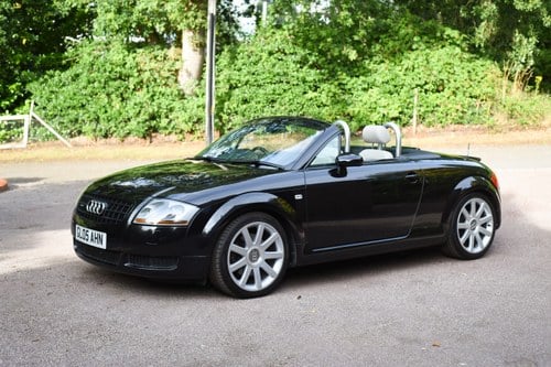 2005 Audi TT Mk1 Convertible 225bhp Quattro à venda (imagem 8 de 172)